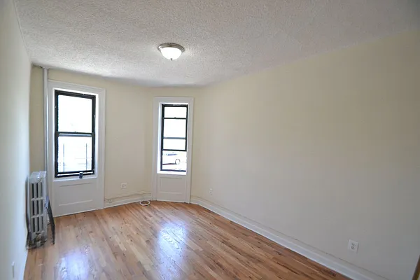 Rented by Bohemia Realty Group | media 20