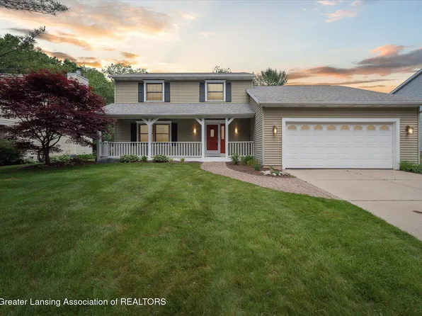 5823 Wood Valley Dr, Haslett, MI 48840