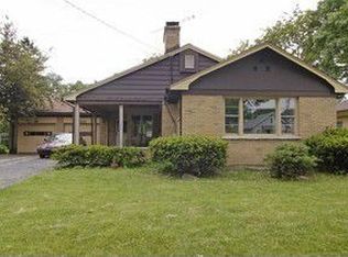 501 W Wing St, Arlington Heights, IL 60005