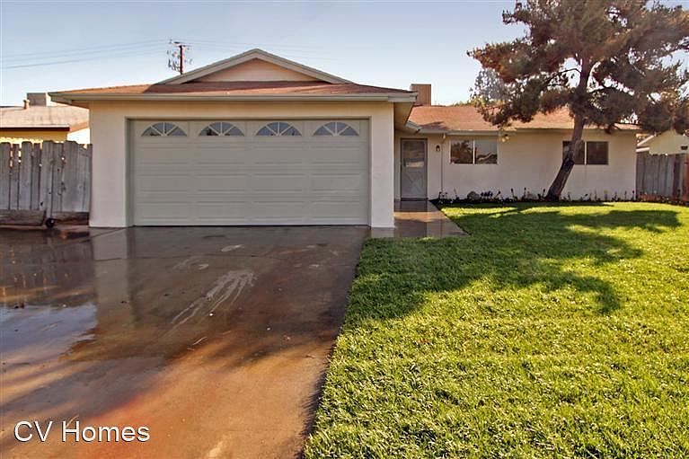 1st image of 2119 Stratford Way