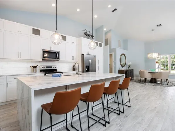 1511 Whispering Oaks Cir, Naples, FL 34110