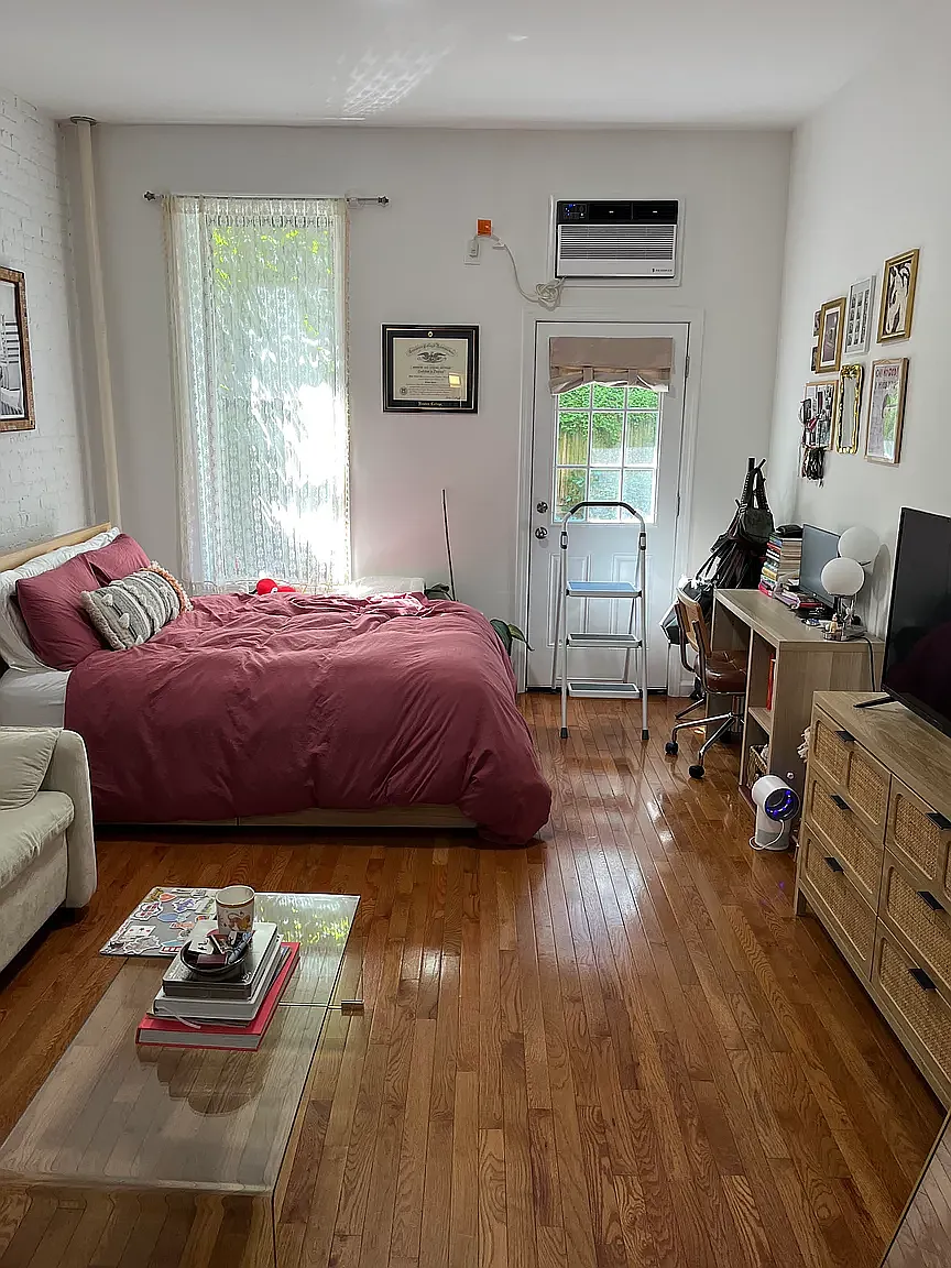 350 East 89th Street — Photo 3