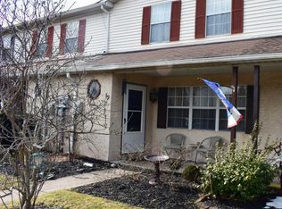 69 Ivy Ct, Quakertown, PA 18951