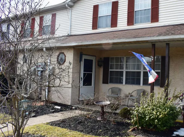 69 Ivy Ct, Quakertown, PA 18951