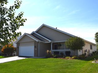 1570 Mallards Cv, Beecher, IL 60401