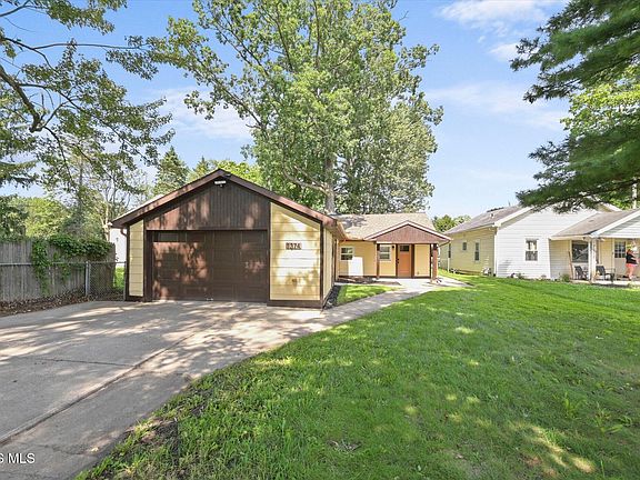 3rd image of 1374 Gage Rd