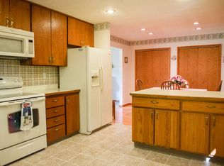 5816 Bay Berry Cir, North Ridgeville, OH 44039