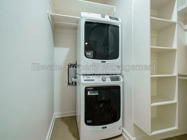 1616 NW 17th St #16 — Photo 24