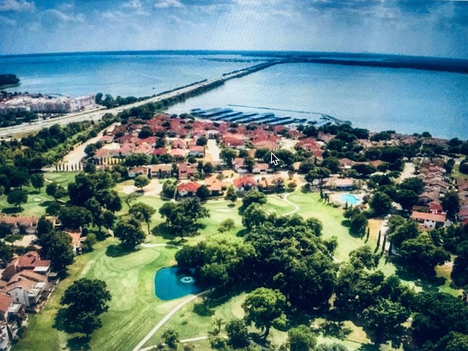 1st image of 3616 Lakeside Dr