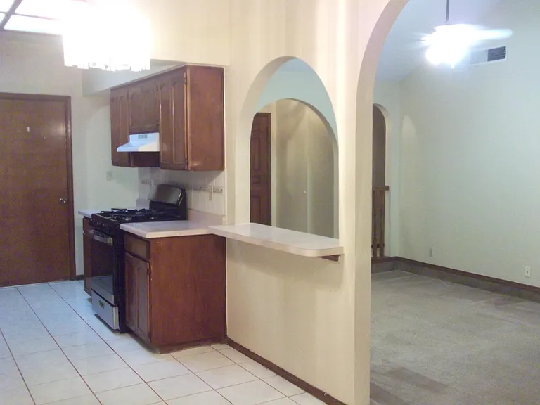 1917 Ralph Janes Pl — Photo 5