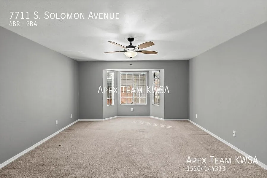 $2355 Stunning 4 Bedroom 2 Bath home in Rita Ranch! — Photo 4