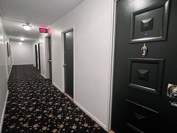 3rd image of 1301 N Harrison St APT 608