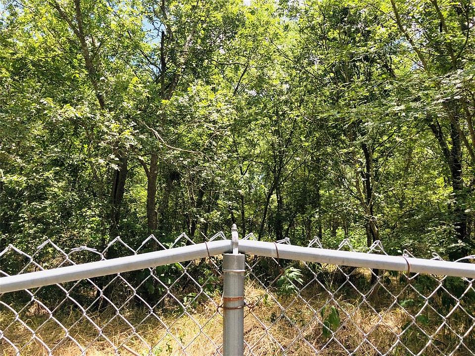 2nd image of 513 W Bowie St Lot 18