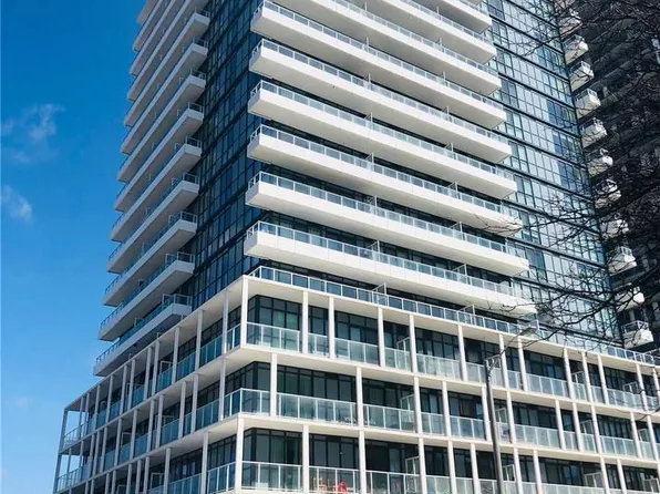 180 Fairview Mall Dr, Toronto, ON