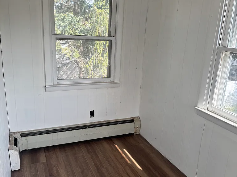 754 Roosevelt Ave #2 — Photo 6