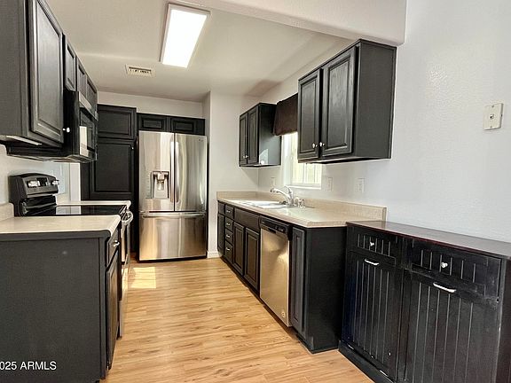 3rd image of 11613 N 21ST Avenue