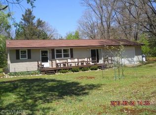 8978 E Kinney Rd, Branch, MI 49402