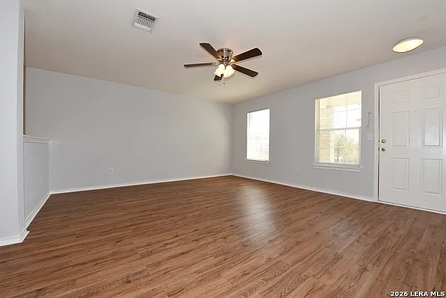 3 bed, 2.0 bath, 1206 sqft, $1,490 — Photo 4