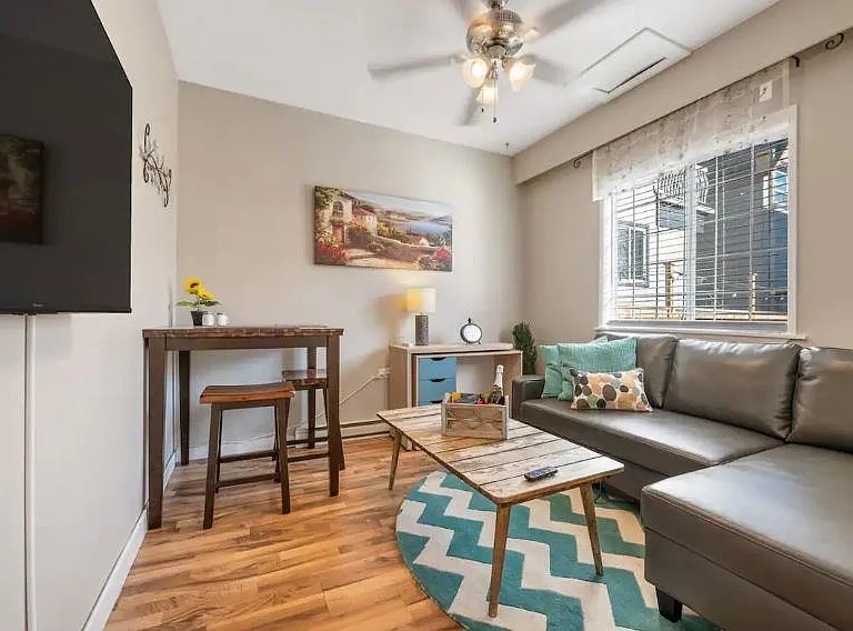 545 Atlantic St #COACH — Photo 5