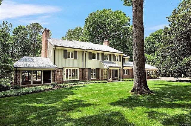 1st image of 1 Greentree Dr