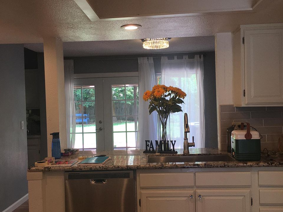 1st image of 2653 Independence Ave
