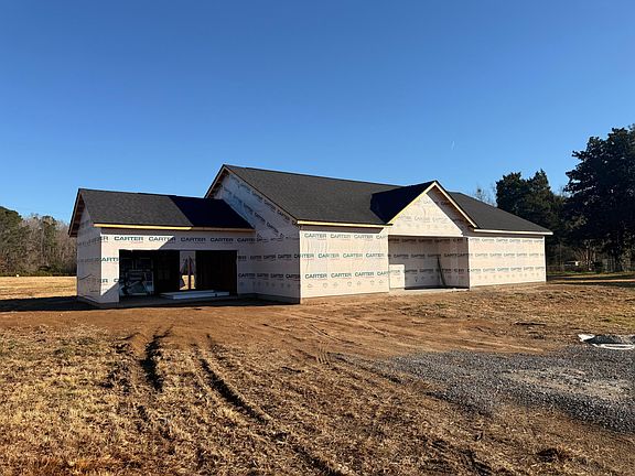 2nd image of 220 Scotch Range Rd