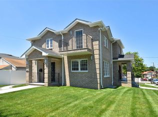 25523 58th Ave, Flushing, NY 11362