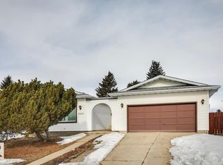 5512 150th Ave NW, Edmonton, AB T5A2L8