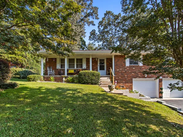 149 Coffman Dr, Fort Oglethorpe, GA 30742