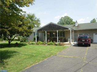 584 Heacock Rd, Yardley, PA 19067