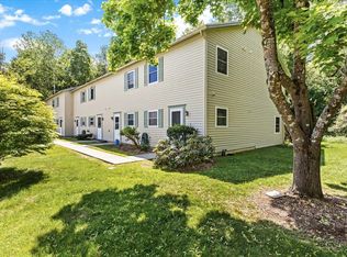37 Densmore Dr, Essex Junction, VT 05452