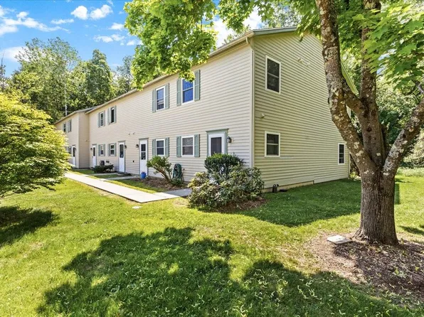37 Densmore Drive, Essex Junction, VT 05452