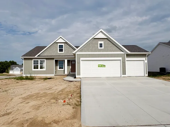 7070 Kettle Dale Ave SE, Alto, MI 49302