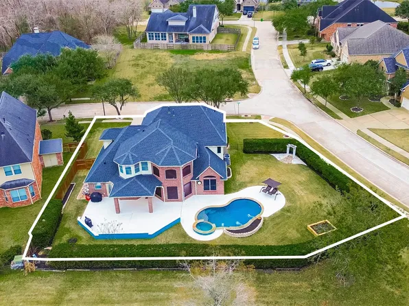 103 Water Bluff Ln, Richmond, TX 77406