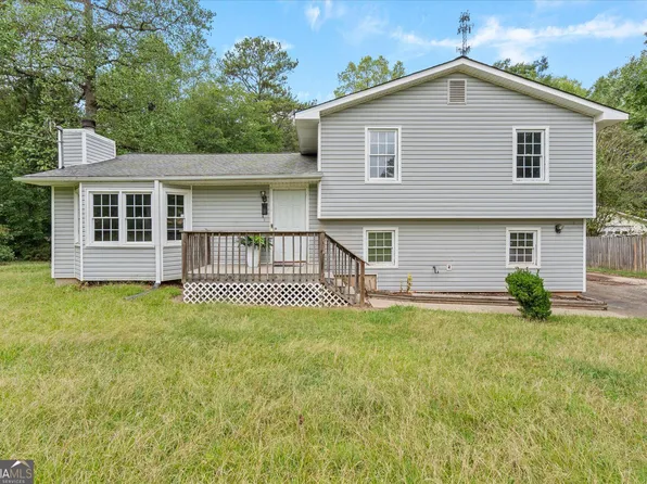 28 Cypress Cir, Carrollton, GA 30116
