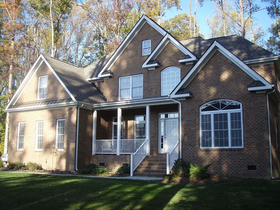 1st image of 1444 Shoveller Ave