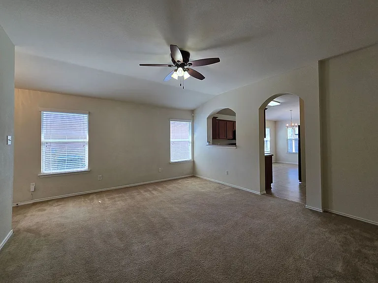 4604 Black Forest Ln — Photo 7