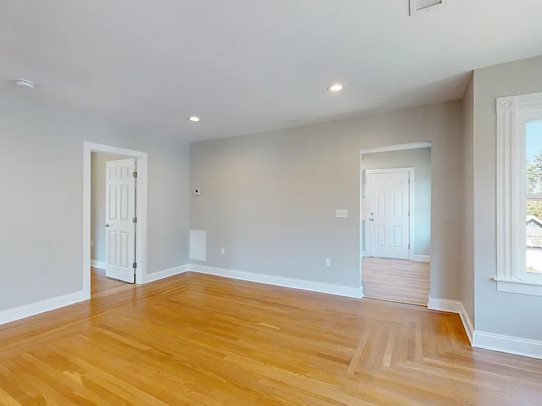 37 Harrison Ave #37 — Photo 6