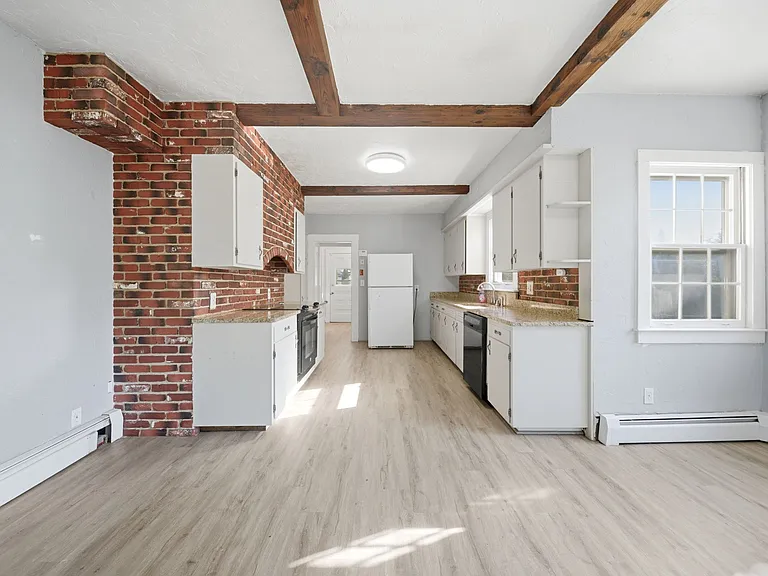 7 Wilson Ave — Photo 13