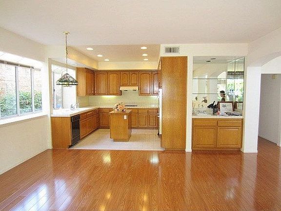 5th image of 16177 Avenida San Miguel