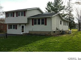 8581 Button Rd, Cicero, NY 13039