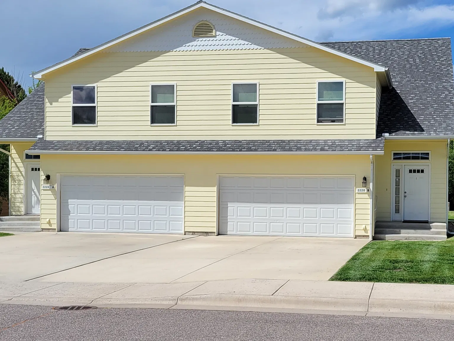 3 bed, 2.5 bath, 1540 sqft, $2,100 — Photo 2