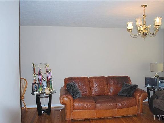 2nd image of 116 Bright Star Ct