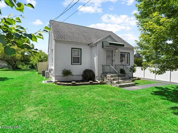 3 5th Avenue, Amsterdam, NY 12010