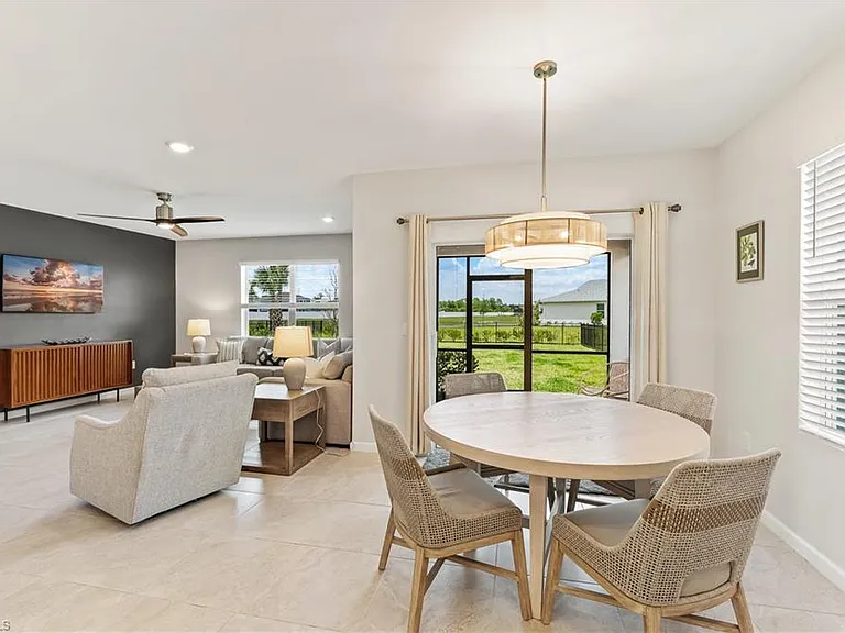 42425 Cascade Dr — Photo 10