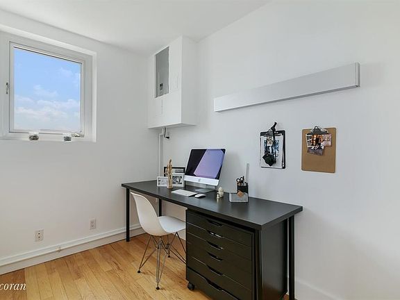 4th image of 904 Pacific St APT 602