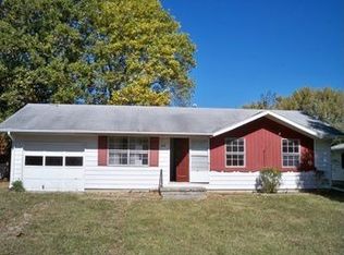 415 W Center St, Catlin, IL 61817