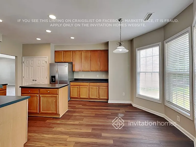 5019 McKittrick Ln — Photo 8