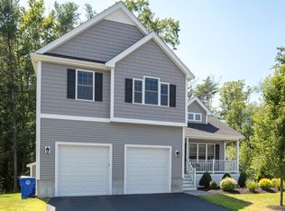 43 Saw Mill Ln, Rockland, MA 02370