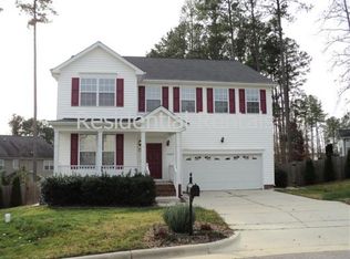 2002 Crocketts Ct, Apex, NC 27502
